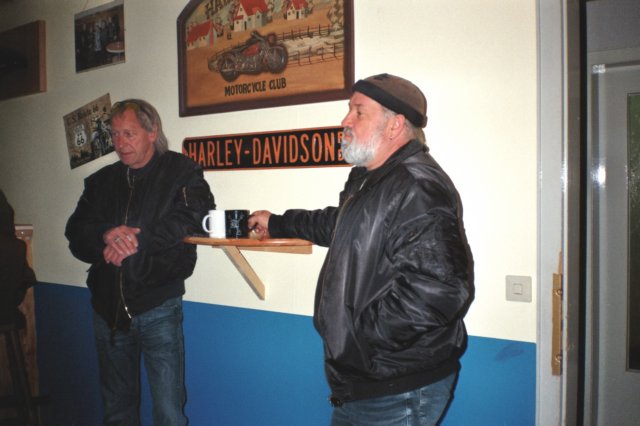 imm015_16.jpg