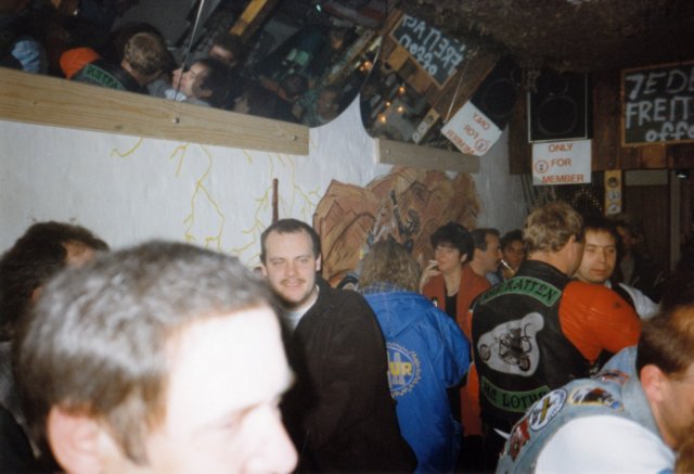 clubhauslichtenhagen2.jpg